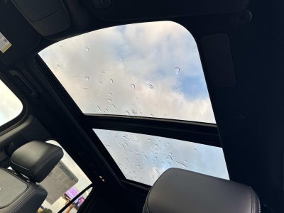 2025 Ford Expedition PLATINUM 4X4