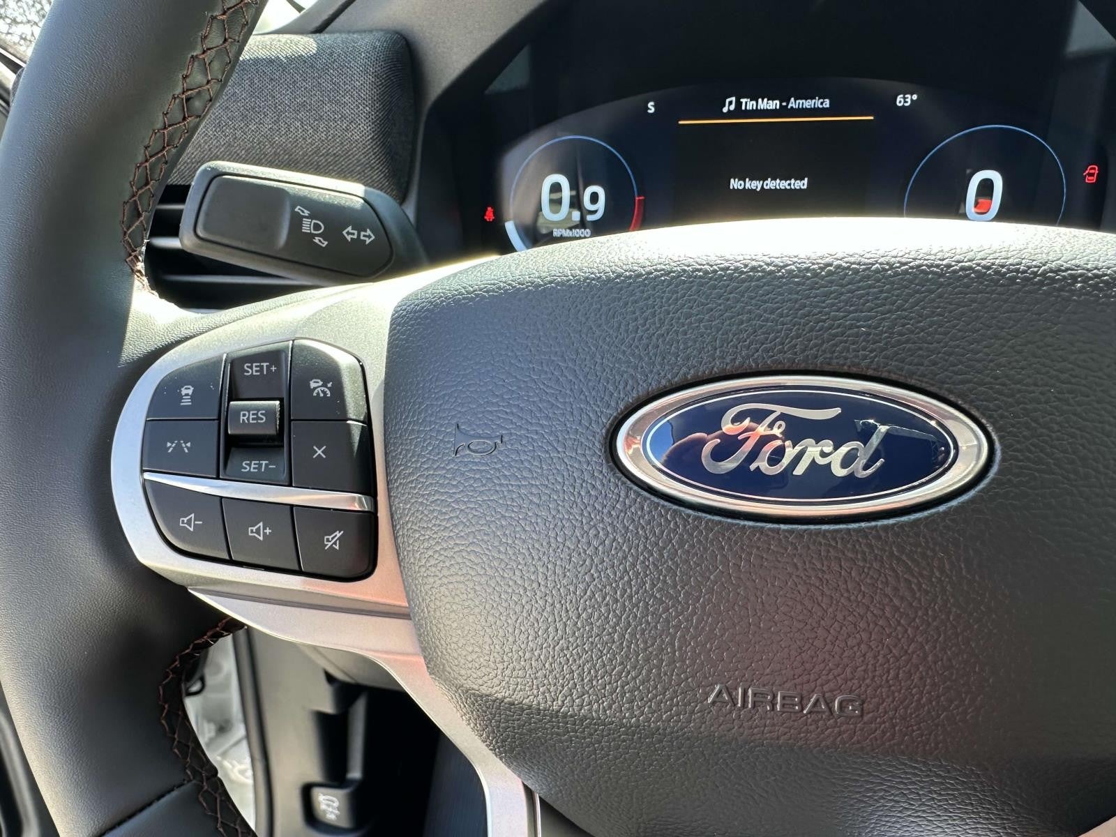 2025 Ford Explorer ACTIVE RWD