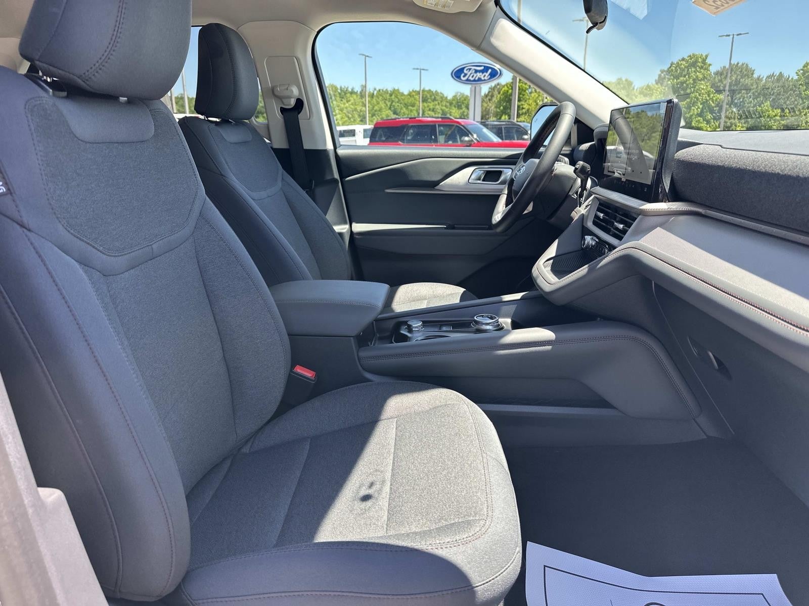 2026 Ford Explorer ACTIVE W/200A PKG RWD