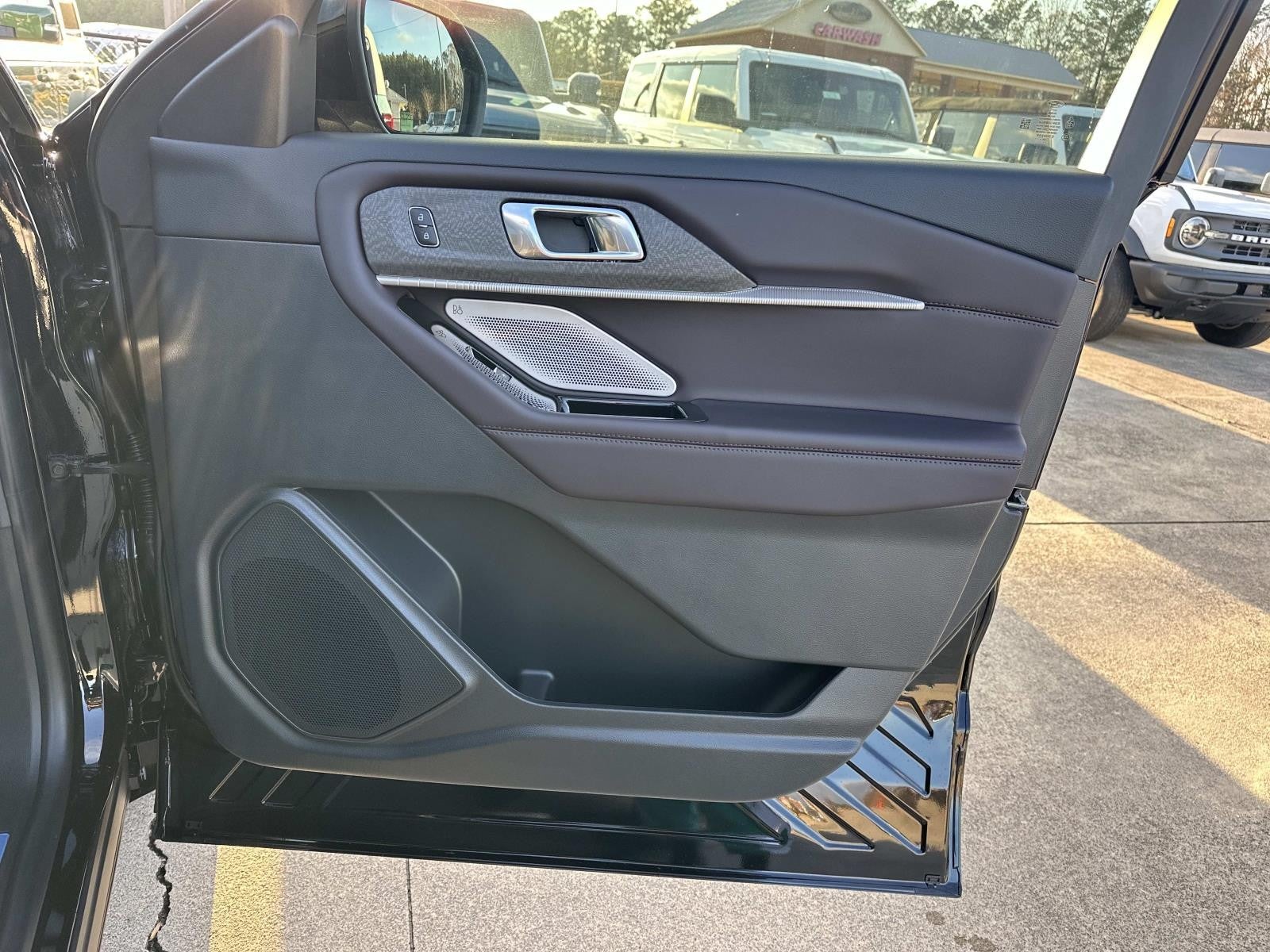 2026 Ford Explorer PLATINUM RWD