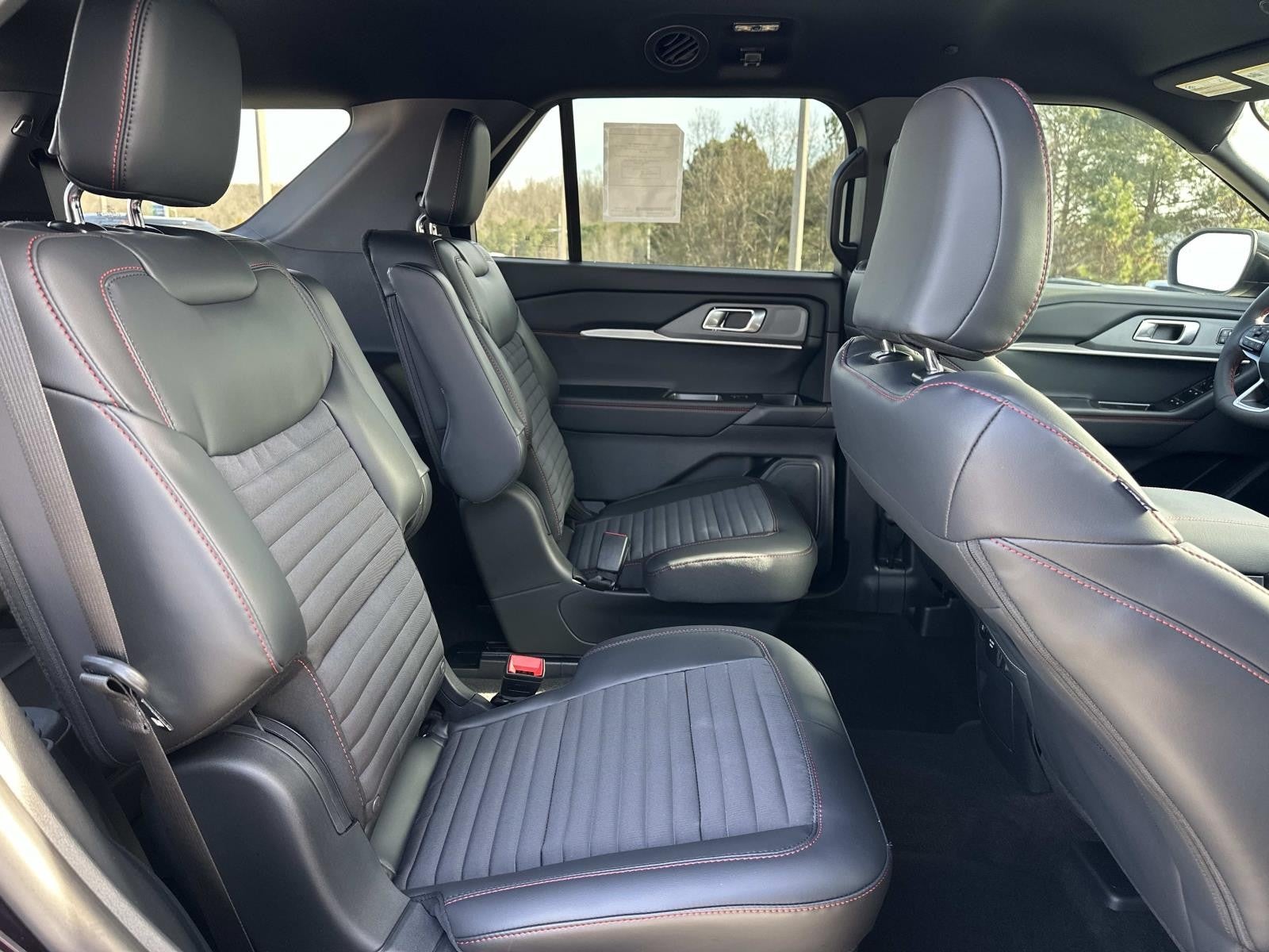 2026 Ford Explorer ST-LINE RWD