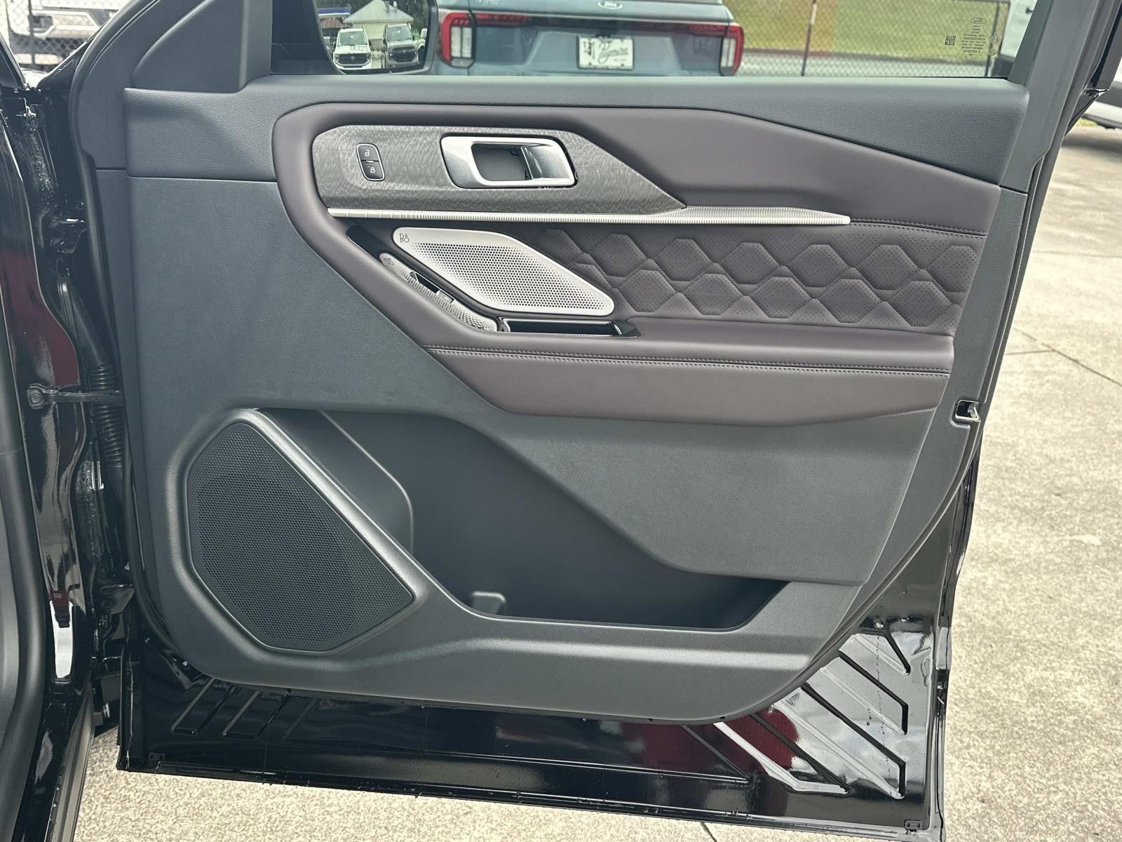 2026 Ford Explorer PLATINUM 4WD