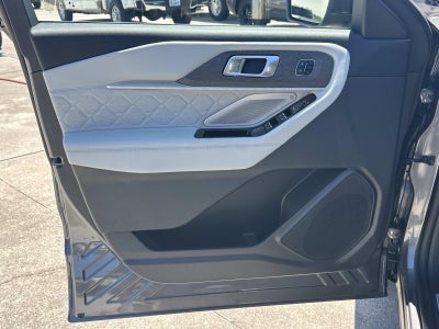 2026 Ford Explorer PLATINUM 4WD