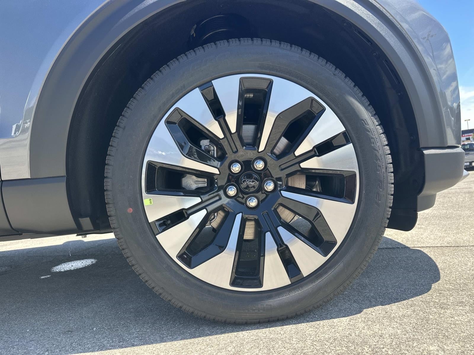 2026 Ford Explorer PLATINUM 4WD