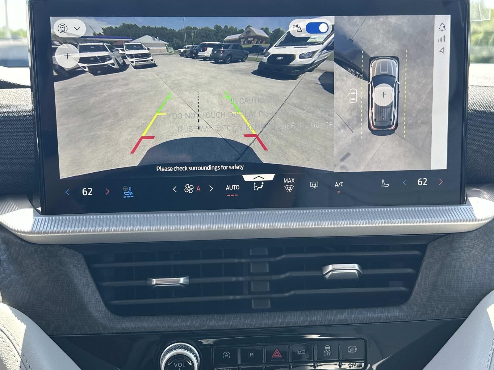 2026 Ford Explorer PLATINUM 4WD