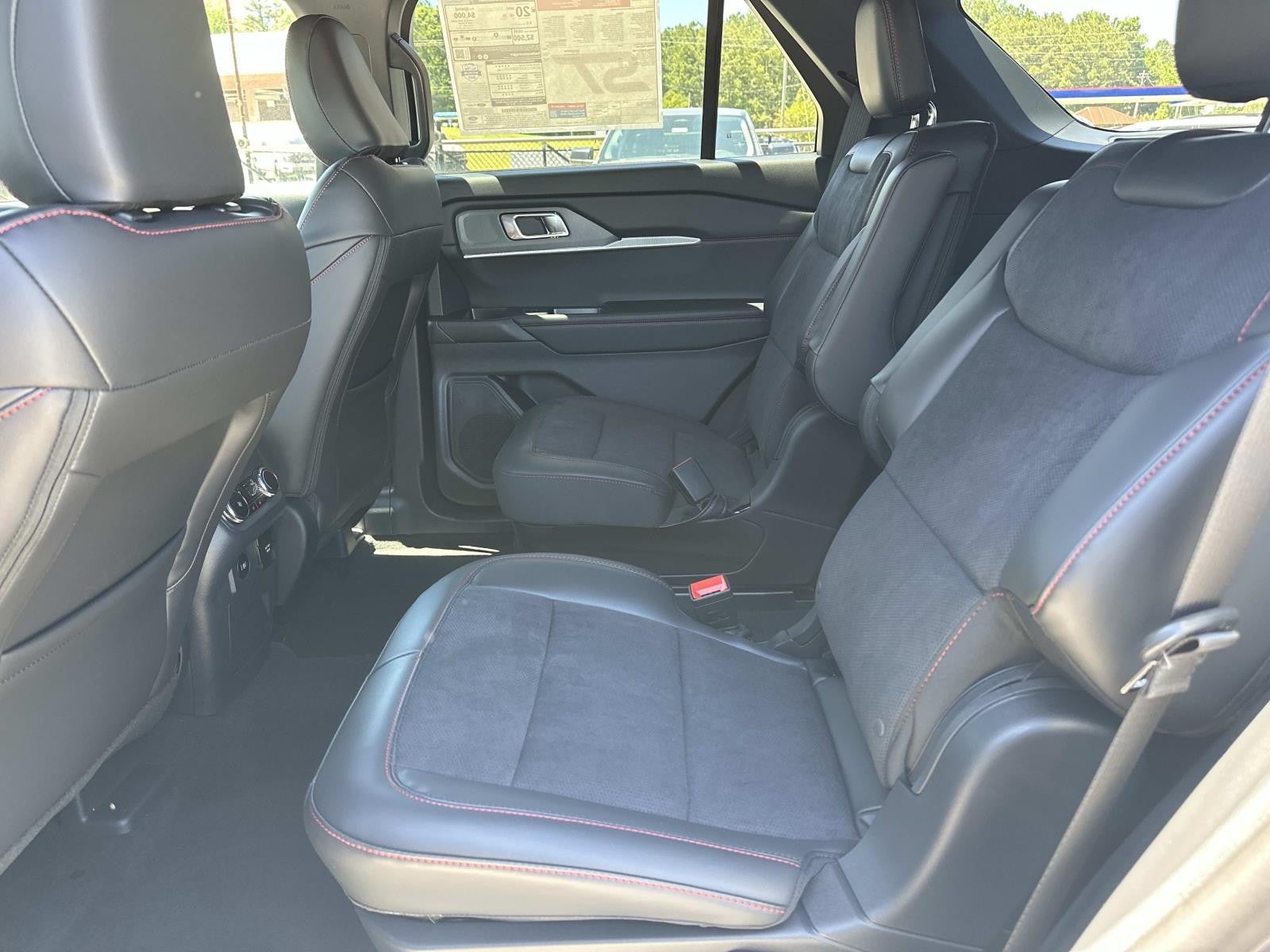 2026 Ford Explorer ST 4WD