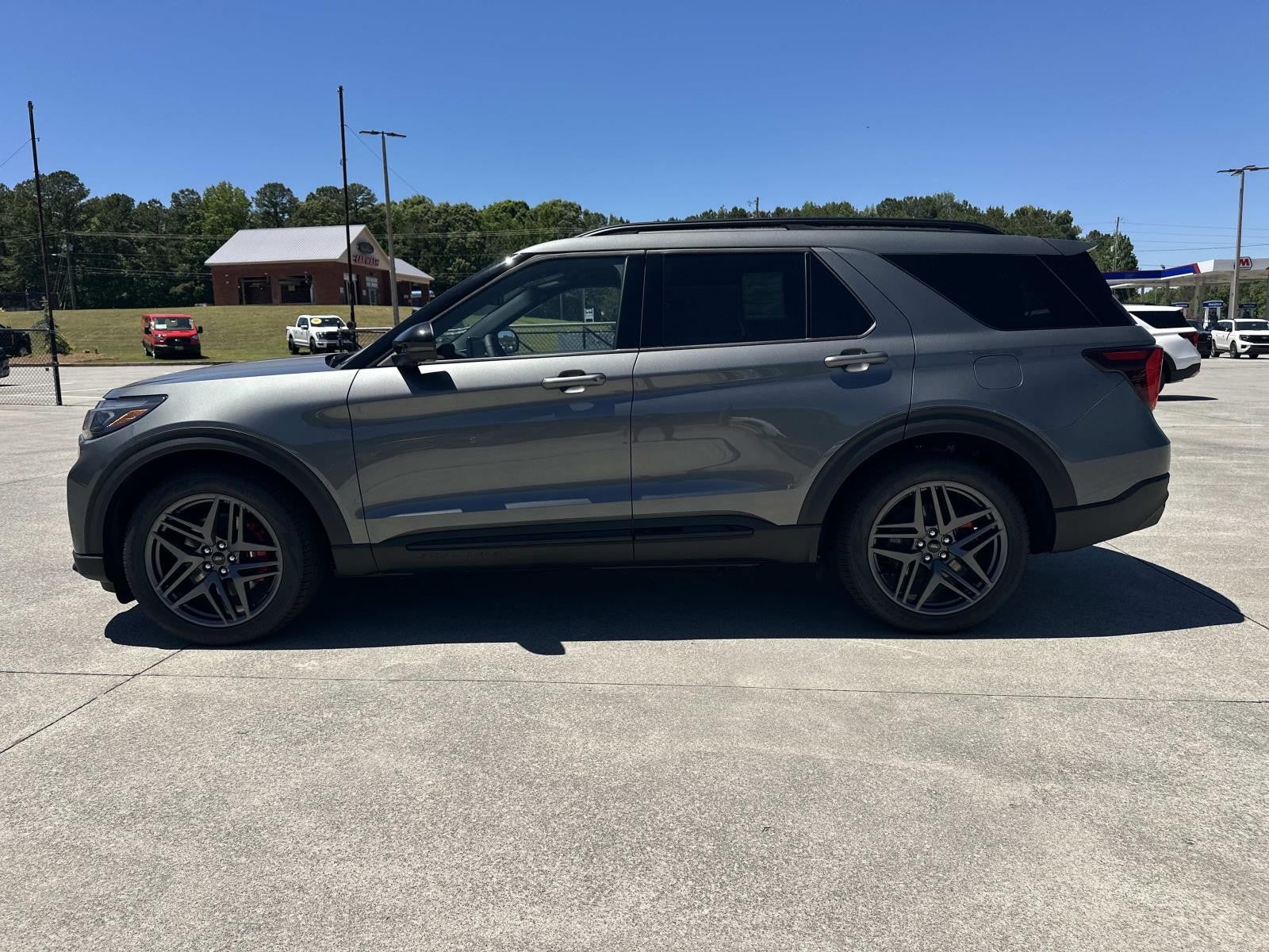 2026 Ford Explorer ST 4WD