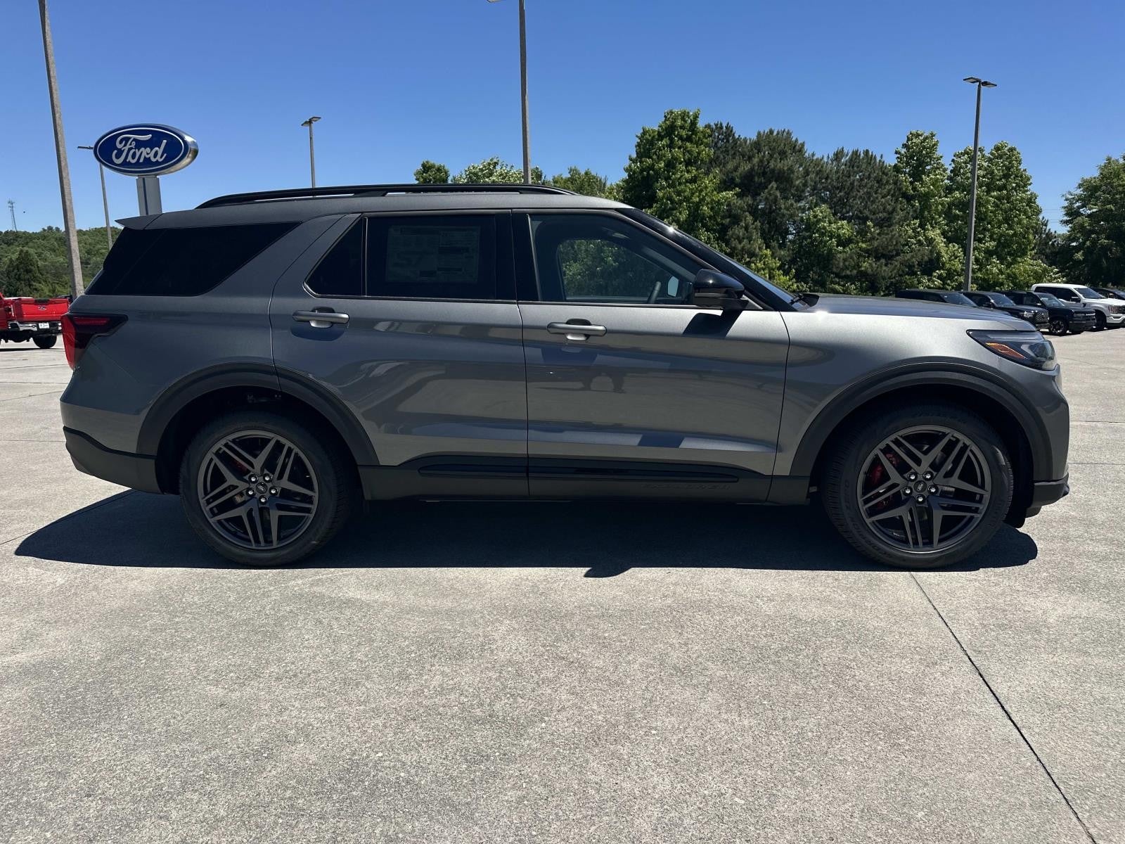 2026 Ford Explorer ST 4WD