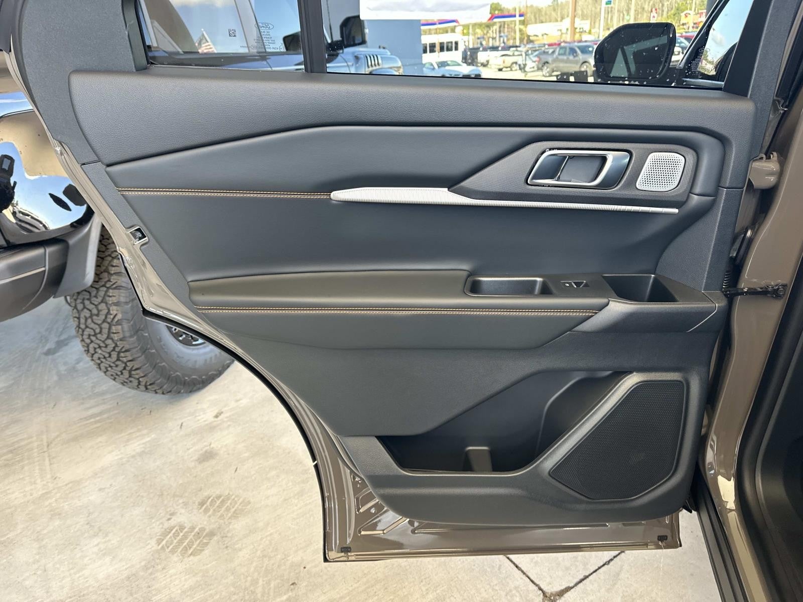 2026 Ford Explorer TREMOR 4WD