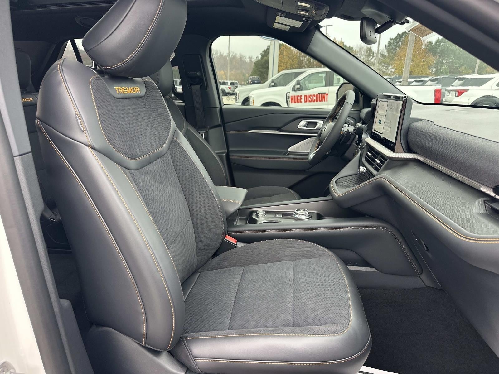 2026 Ford Explorer TREMOR 4WD