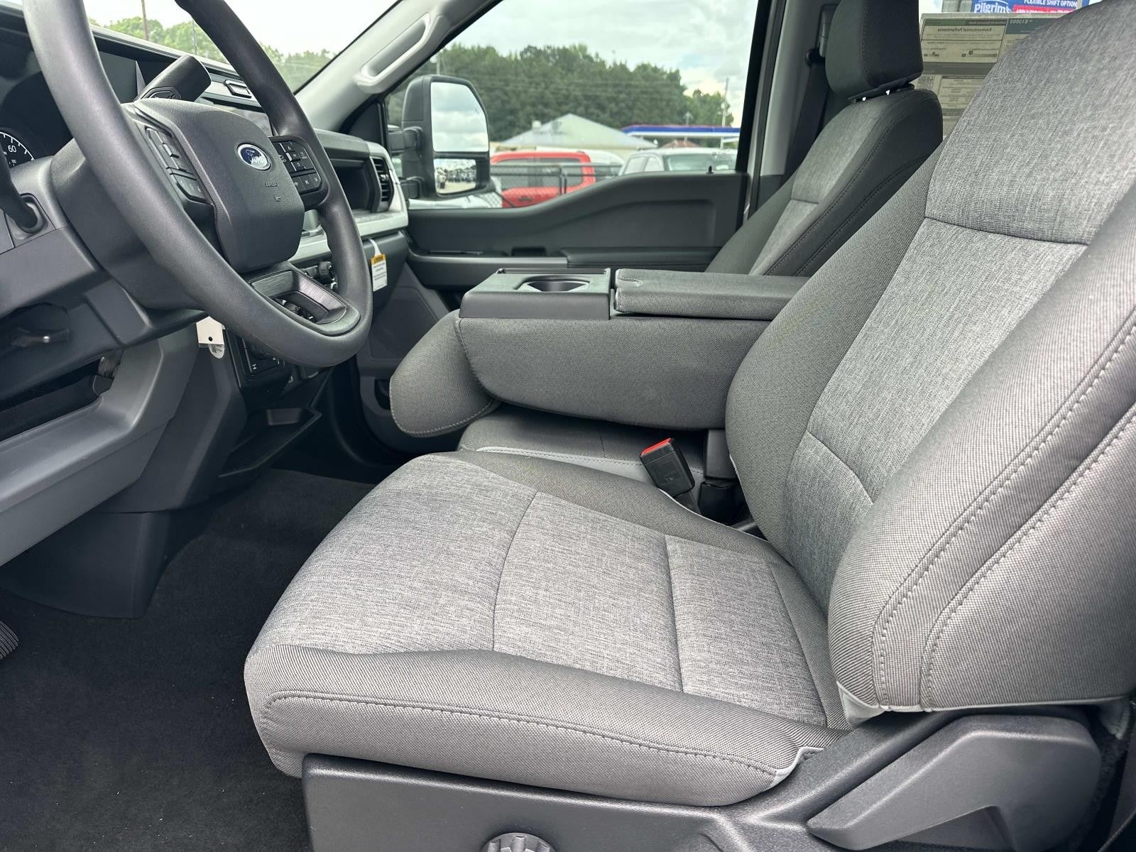 2026 Ford Super Duty F-250 SRW XL 4WD CREW CAB 6.75' BOX