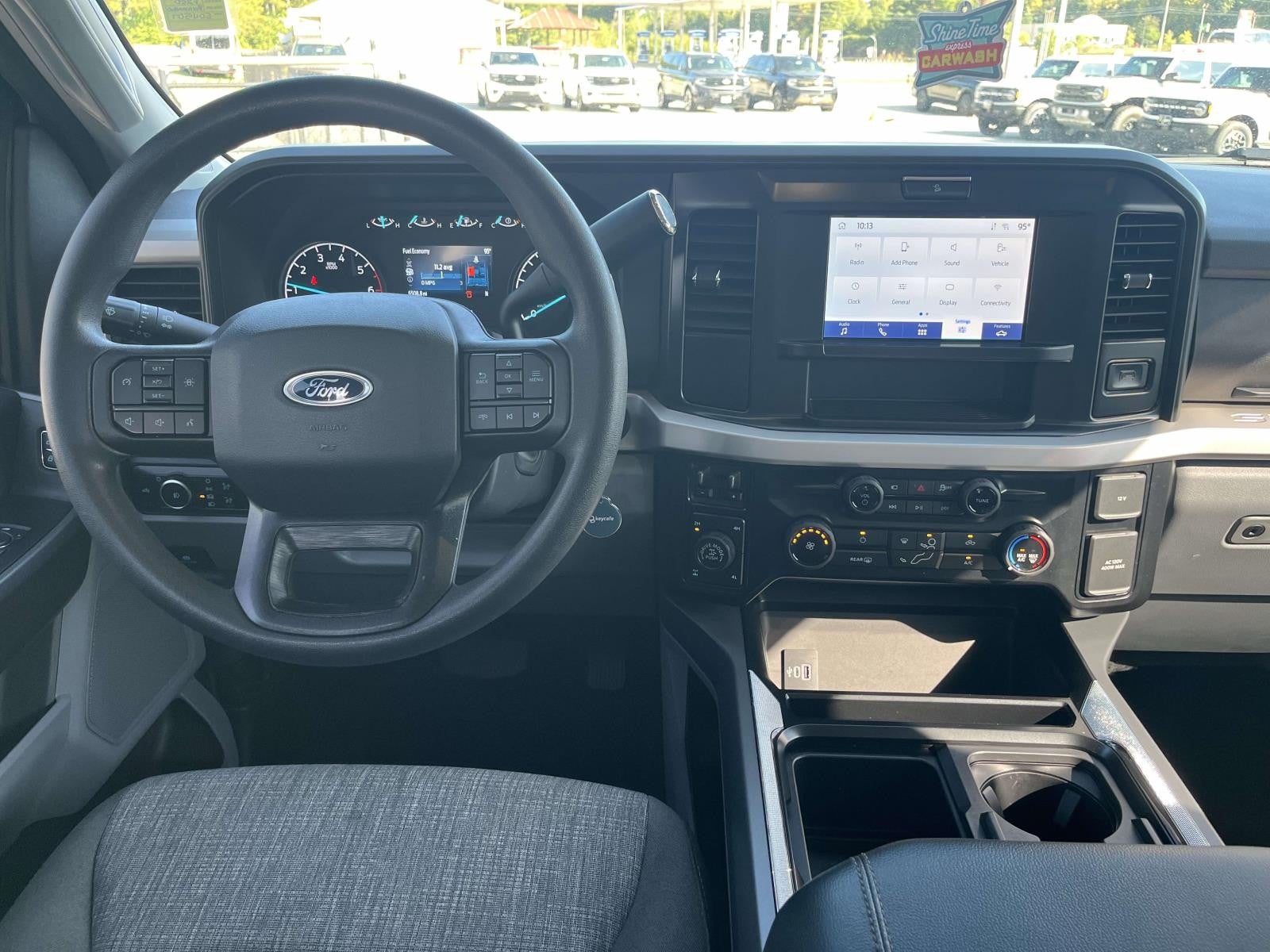 2025 Ford Super Duty F-250 SRW XLT 4WD CREW CAB 6.75' BO