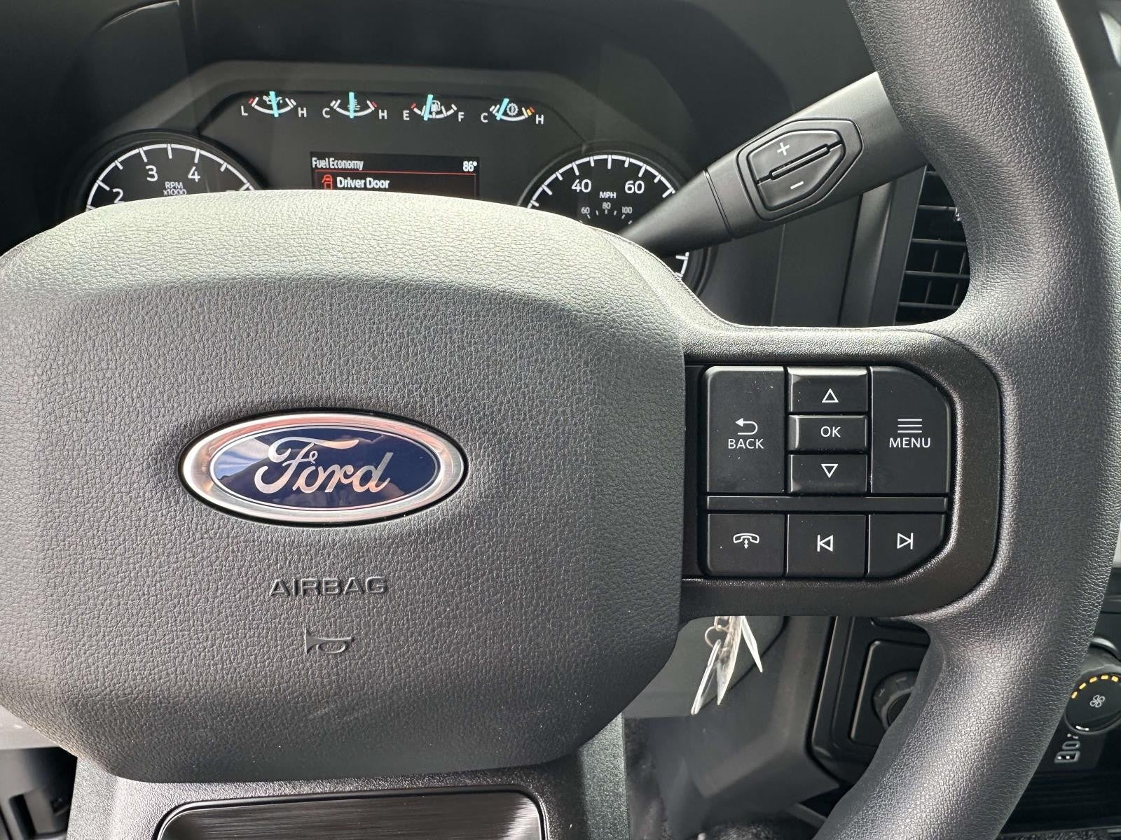 2026 Ford Super Duty F-350 SRW XL 2WD CREW CAB 6.75' BOX