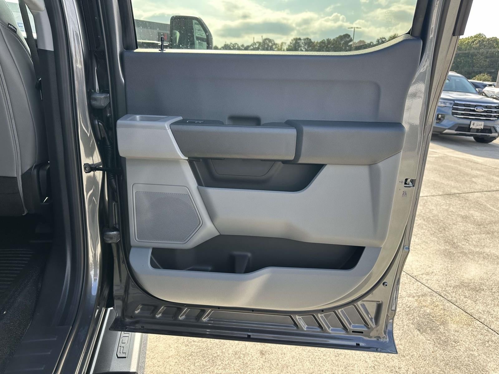 2026 Ford Super Duty F-350 SRW XL 2WD CREW CAB 8' BOX