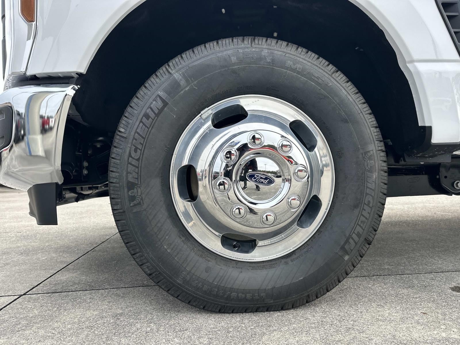 2026 Ford Super Duty F-350 DRW XL 2WD CREW CAB 8' BOX