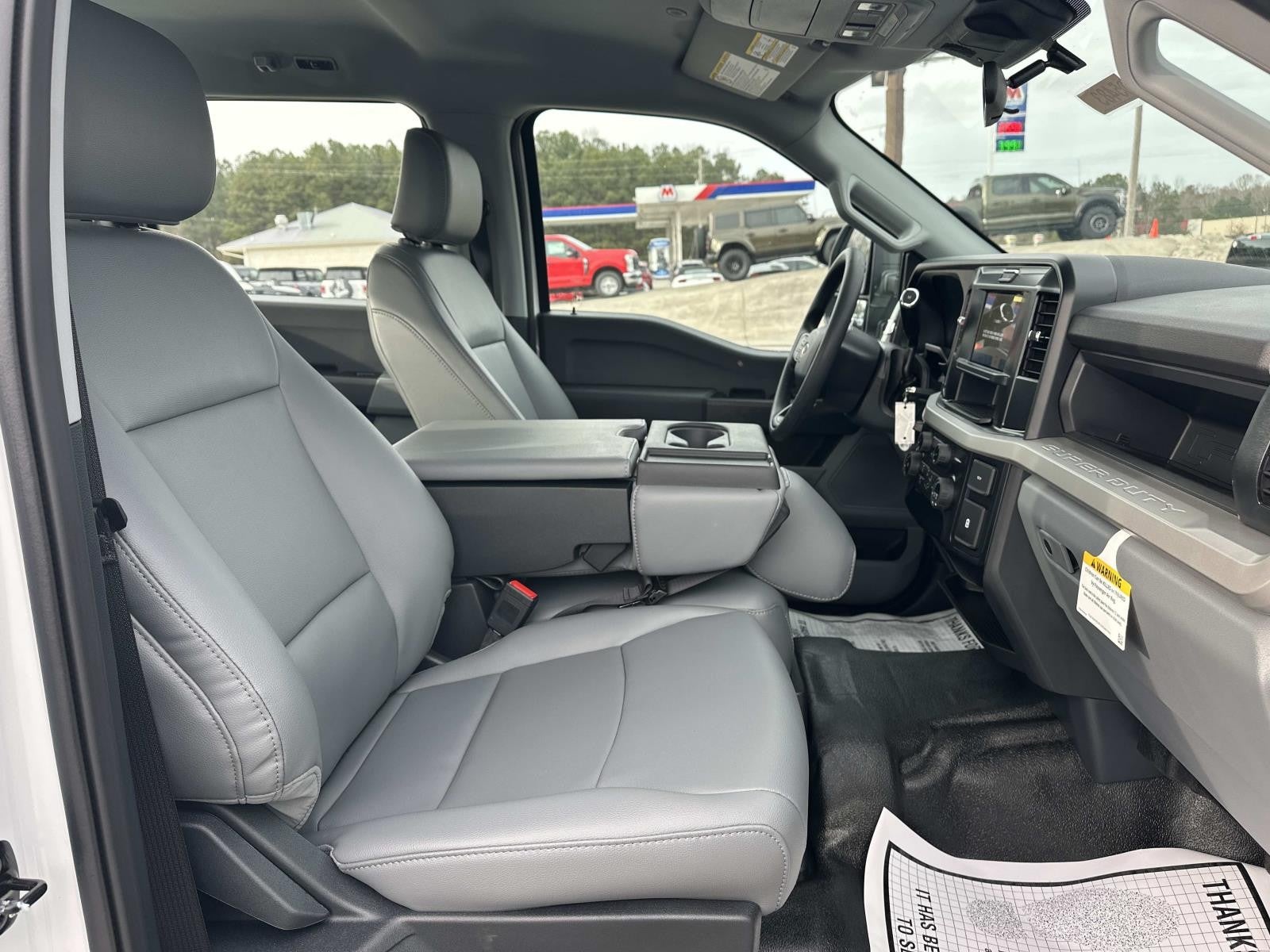 2026 Ford Super Duty F-350 DRW XL 2WD CREW CAB 8' BOX