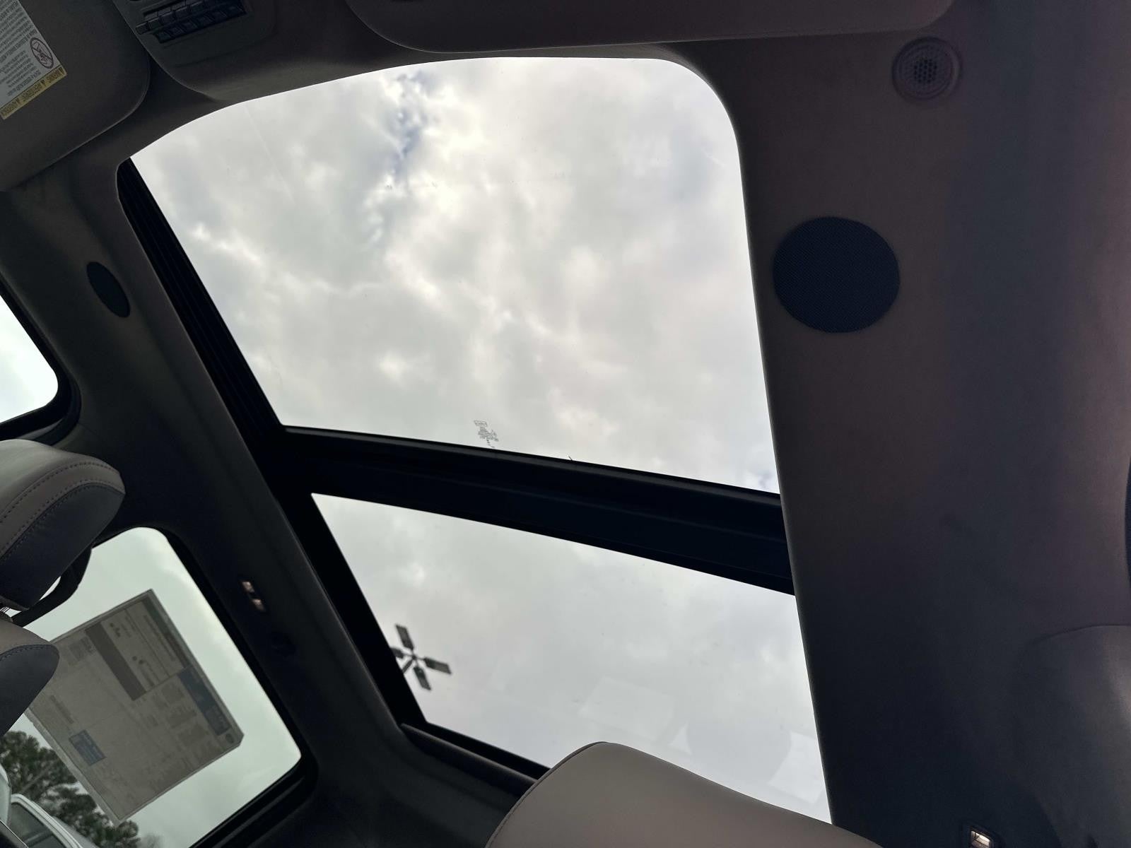 2026 Ford Super Duty F-350 DRW PLATINUM 4WD CREW CAB 8'