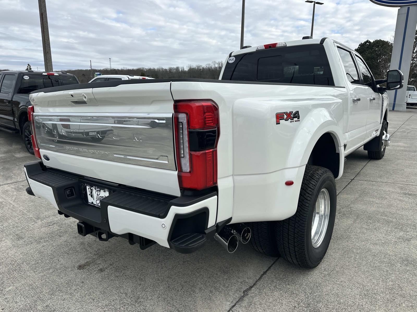 2026 Ford Super Duty F-350 DRW PLATINUM 4WD CREW CAB 8'