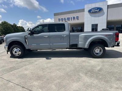 2026 Ford Super Duty F-350 DRW LARIAT 4WD CREW CAB 8' BO