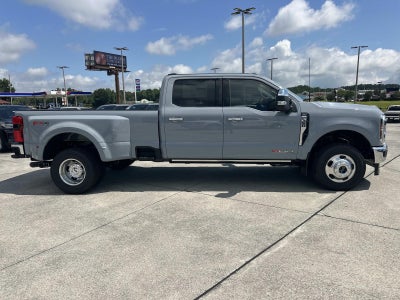 2026 Ford Super Duty F-350 DRW LARIAT 4WD CREW CAB 8' BO
