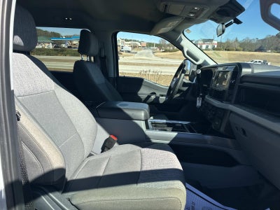 2025 Ford Super Duty F-350 DRW XLT 4WD CREW CAB 8' BOX