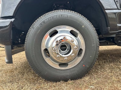 2026 Ford Super Duty F-350 DRW XL 4WD CREW CAB 8' BOX