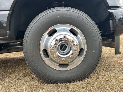 2026 Ford Super Duty F-350 DRW XL 4WD CREW CAB 8' BOX