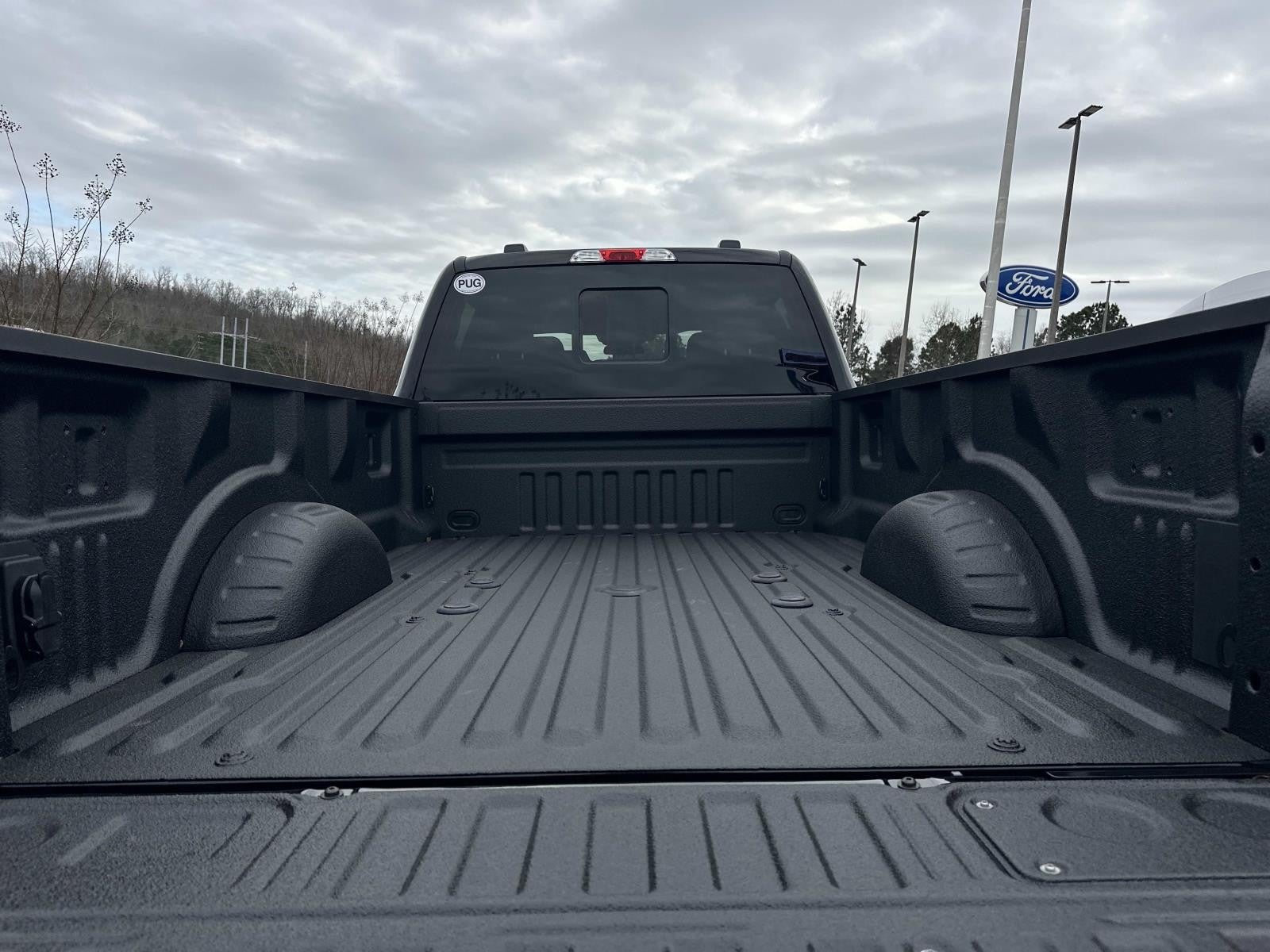 2026 Ford Super Duty F-350 DRW XL 4WD CREW CAB 8' BOX