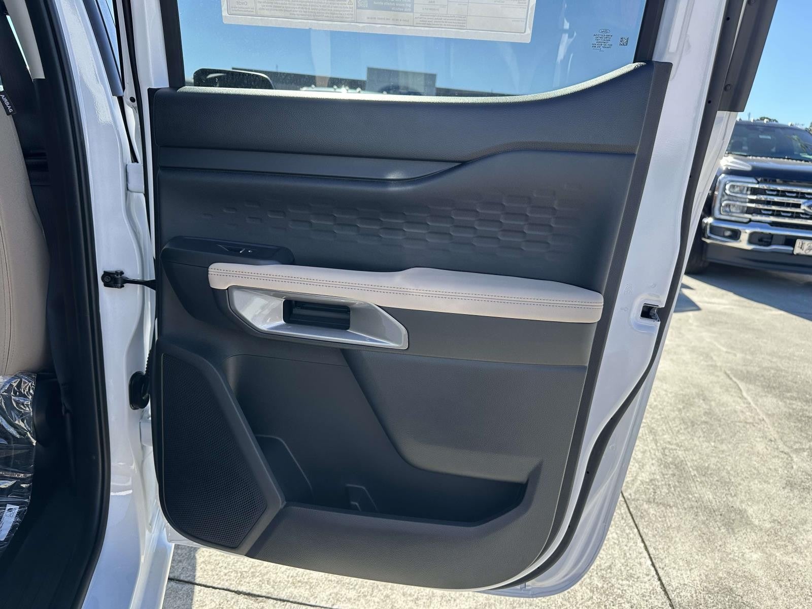 2025 Ford Ranger XLT 4WD SUPERCREW 5' BOX