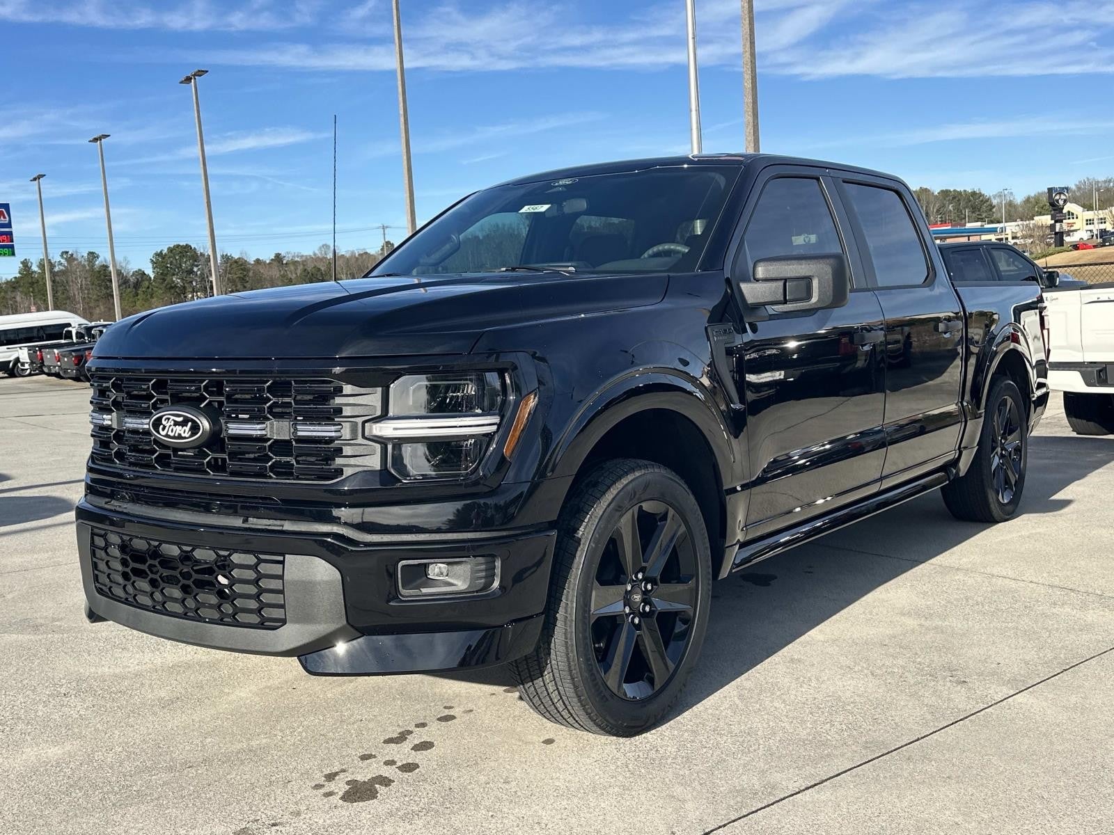 2025 Ford F-150 STX 4WD SUPERCREW 5.5' BO
