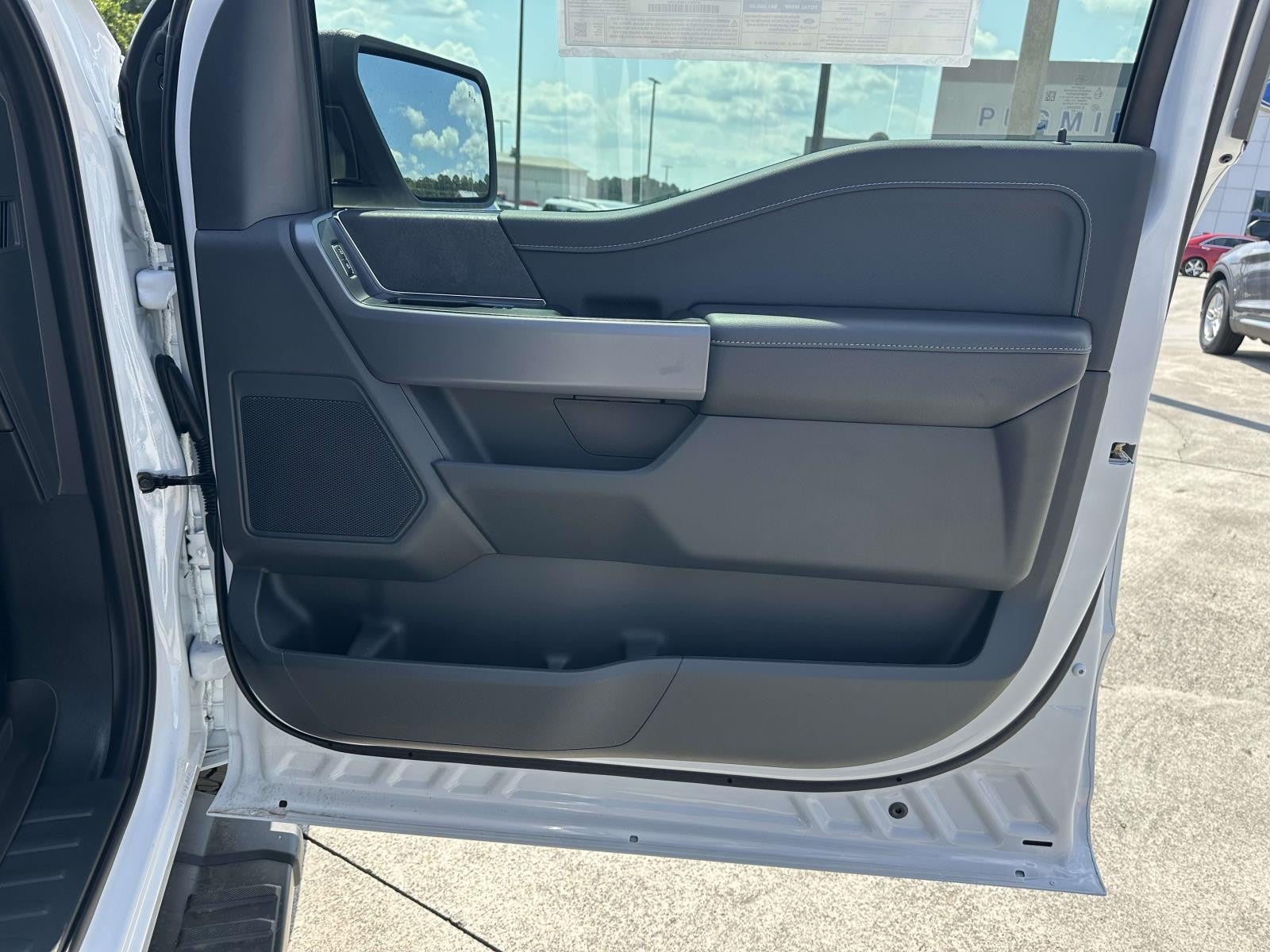 2025 Ford F-150 XLT 4WD SUPERCREW 5.5' BO