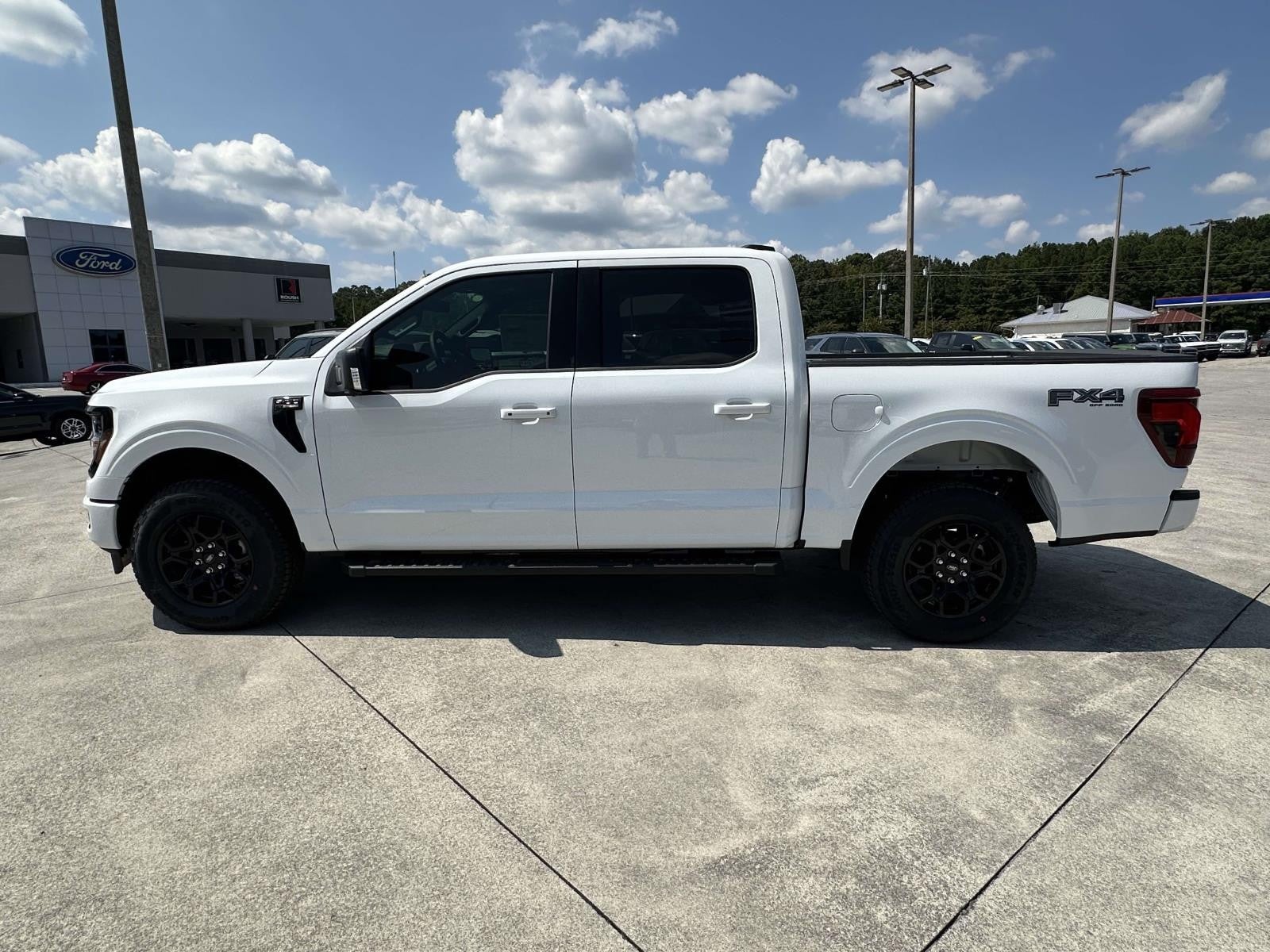 2025 Ford F-150 XLT 4WD SUPERCREW 5.5' BO