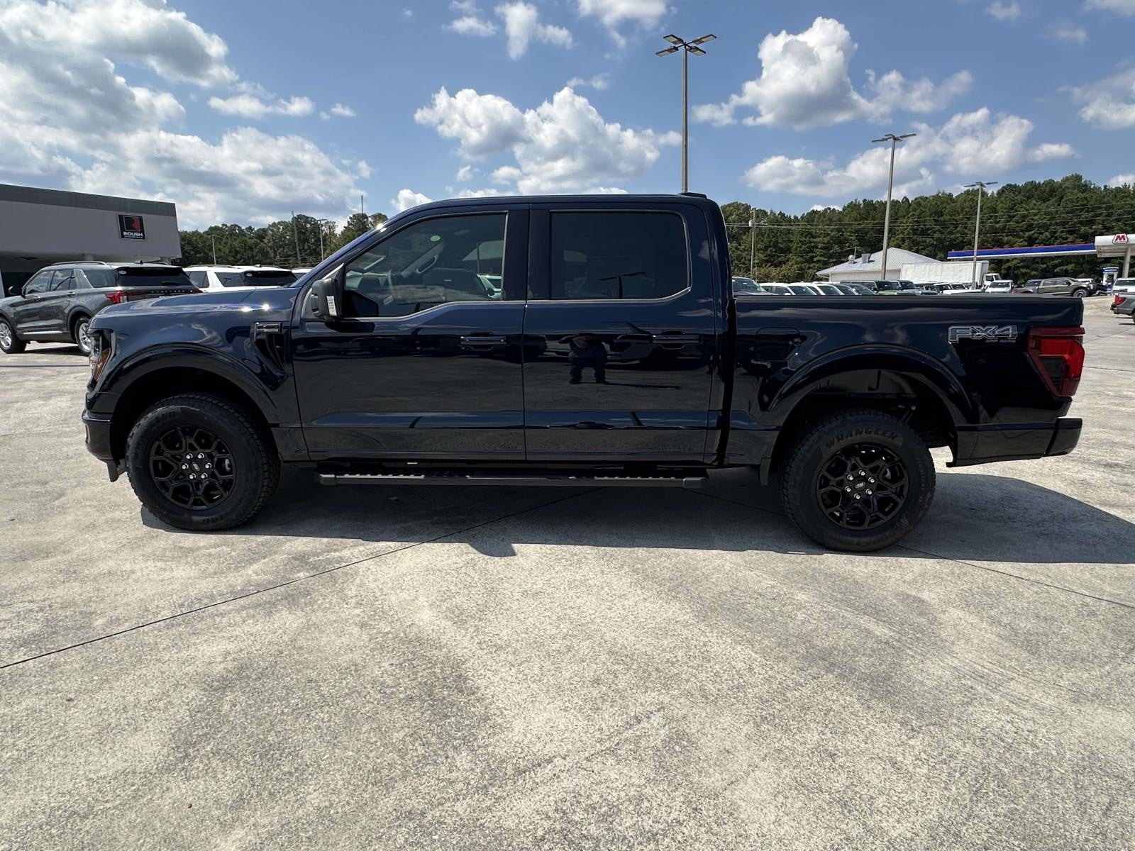 2025 Ford F-150 XLT 4WD SUPERCREW 5.5' BO