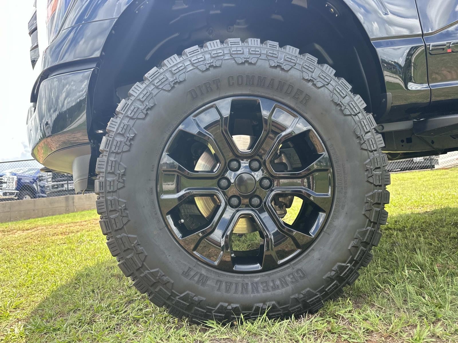 2023 Ford F-150 COYOTE 5.0 XL 4WD SUPERCREW 5.5' BOX