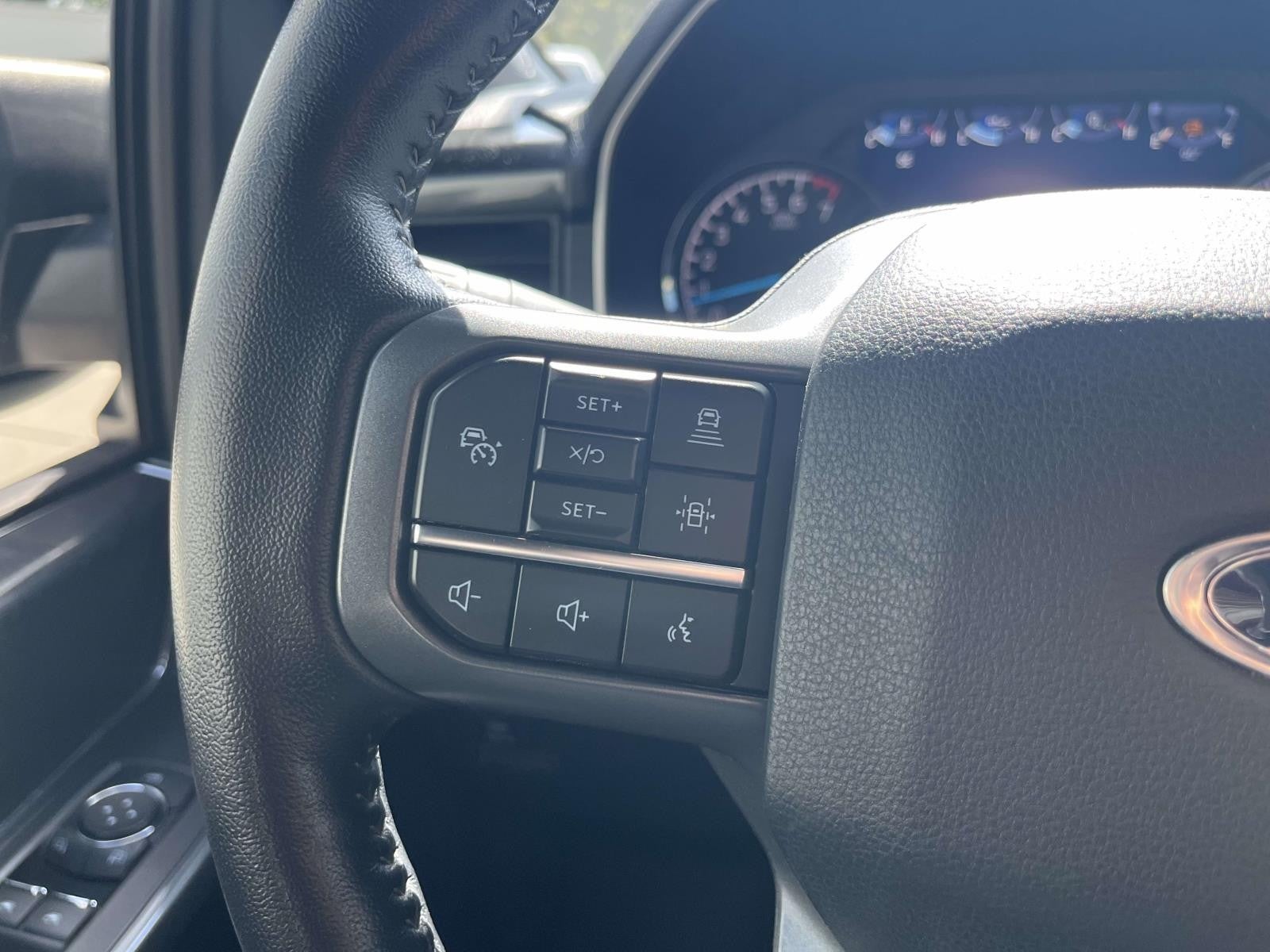 2022 Ford F-150 XLT 4WD SUPERCREW