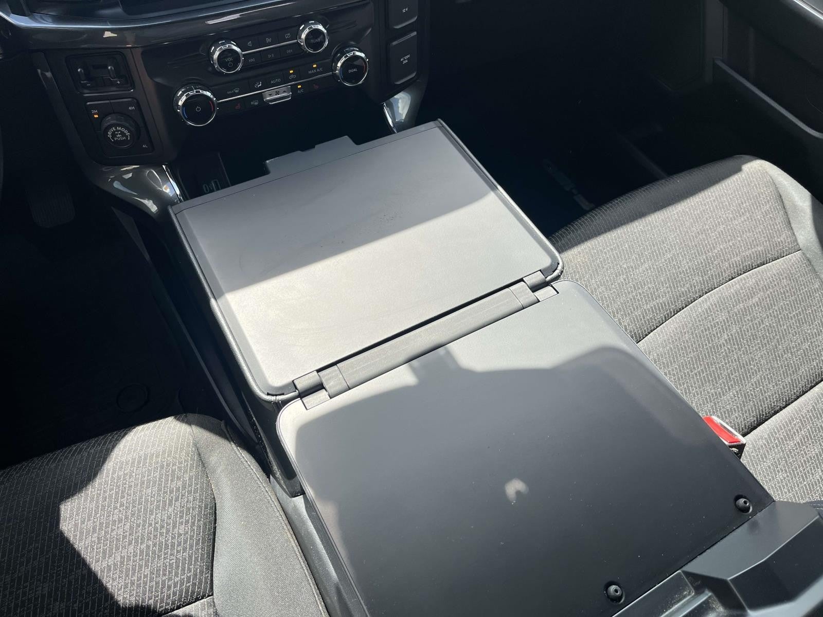 2022 Ford F-150 XLT 4WD SUPERCREW