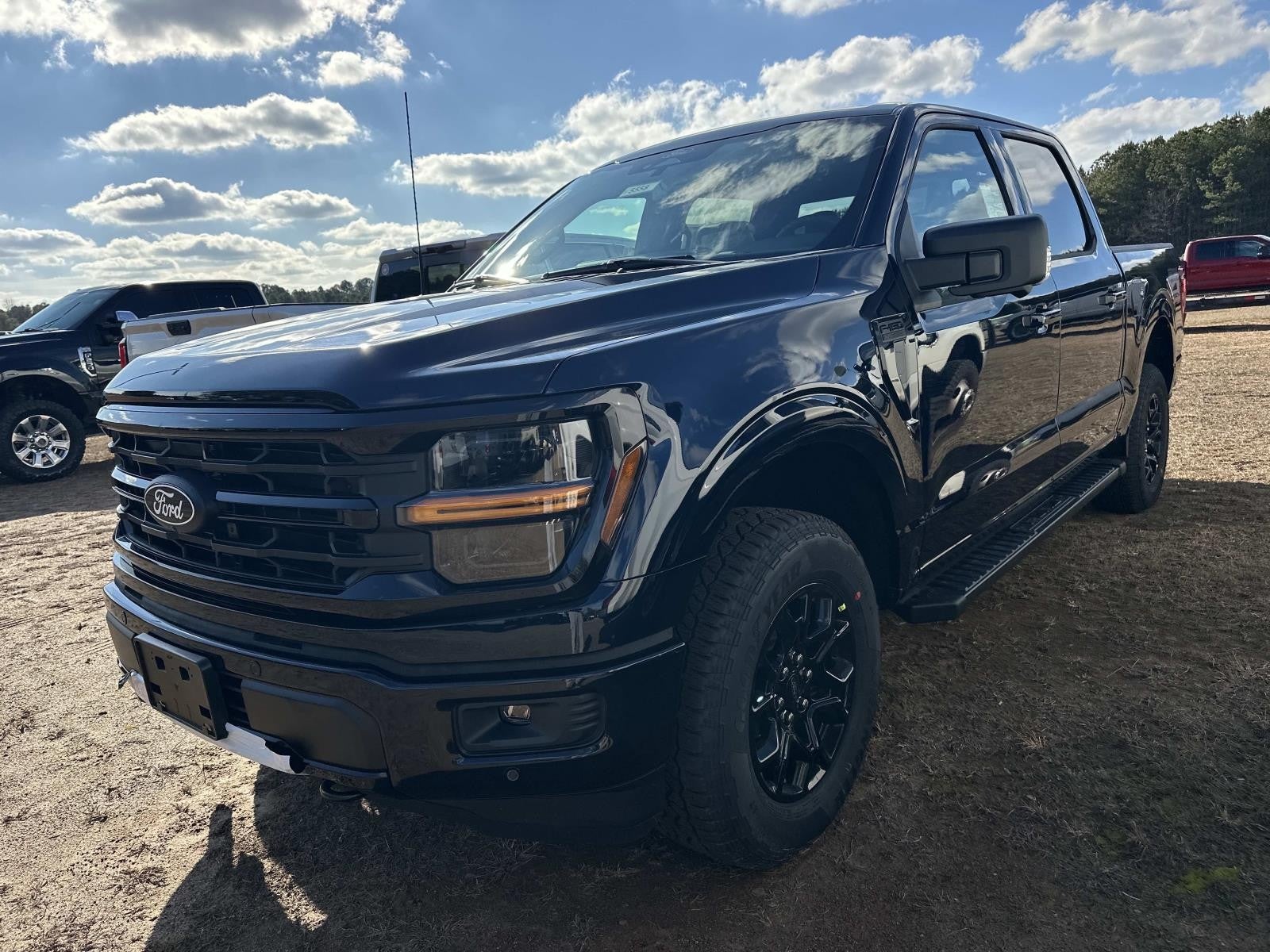 2025 Ford F-150 XLT 4WD SUPERCREW 5.5' BO
