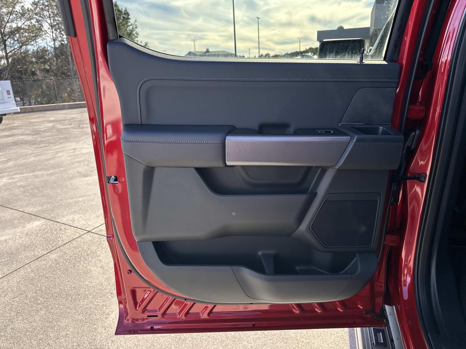 2025 Ford F-150 XLT 4WD SUPERCREW 5.5' BO