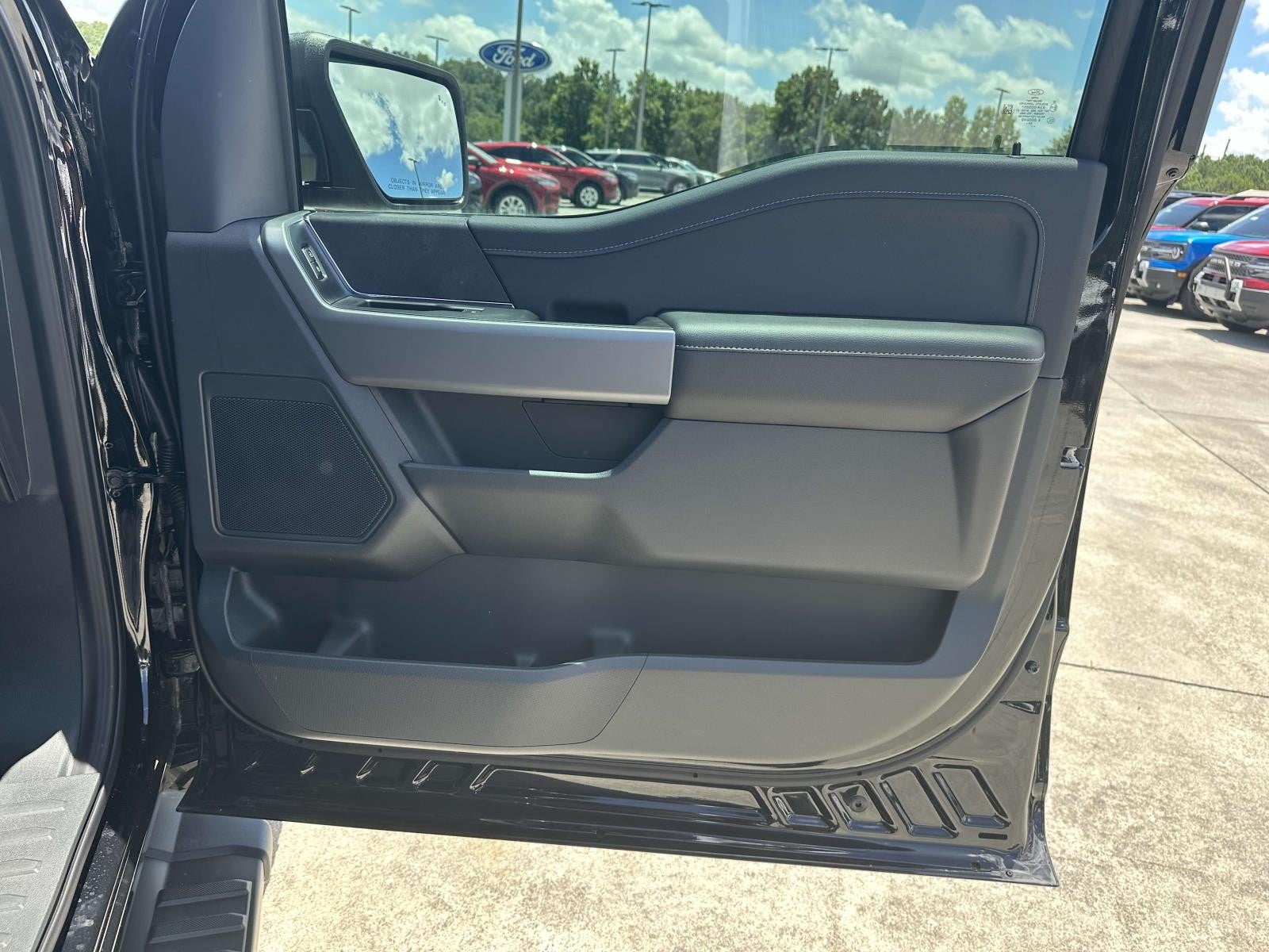 2025 Ford F-150 XLT 4WD SUPERCREW 5.5'