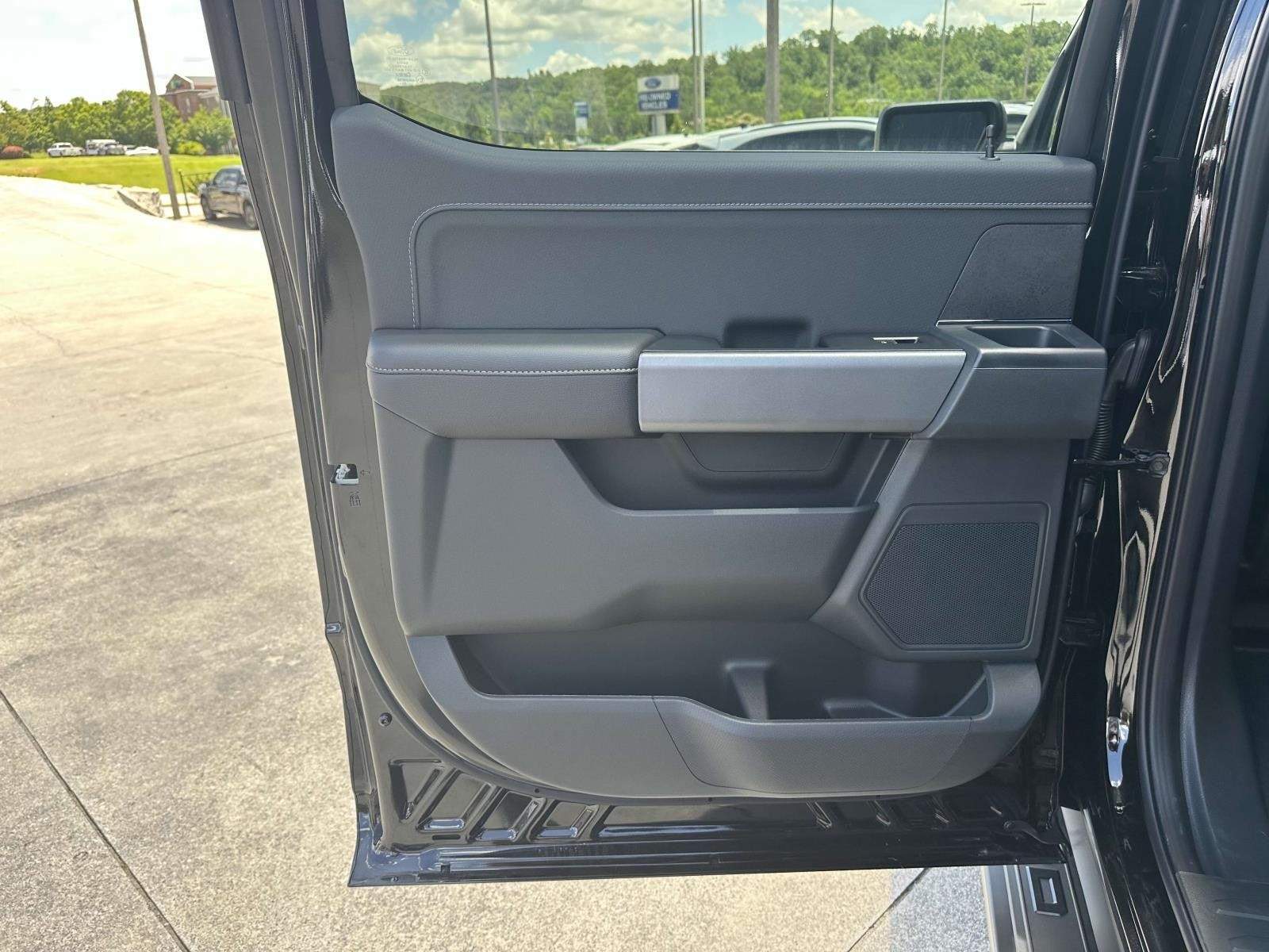 2025 Ford F-150 XLT 4WD SUPERCREW 5.5'