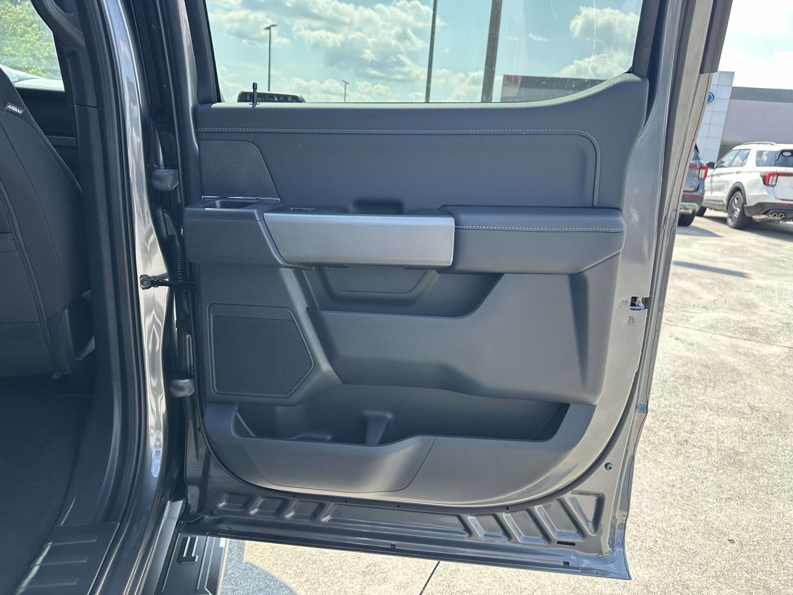 2025 Ford F-150 XLT 4WD SUPERCREW 5.5' BO