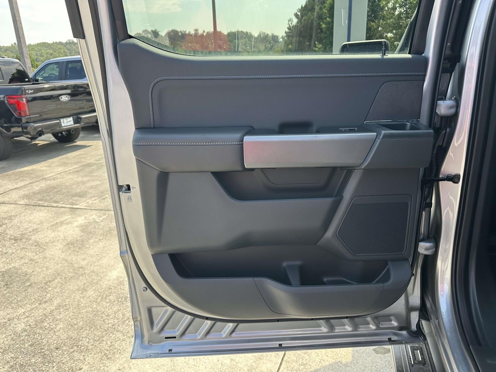 2025 Ford F-150 XLT 4WD SUPERCREW 5.5' BO