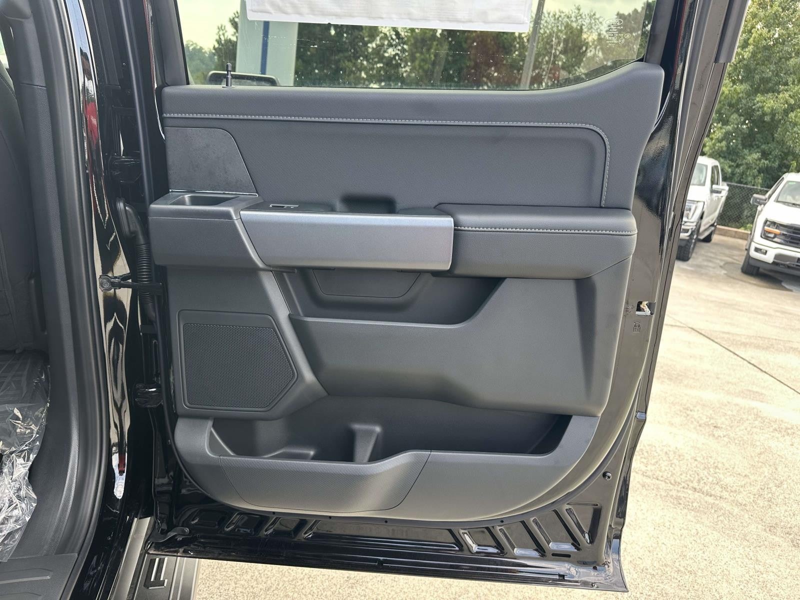 2025 Ford F-150 XLT 4WD SUPERCREW 5.5' BO