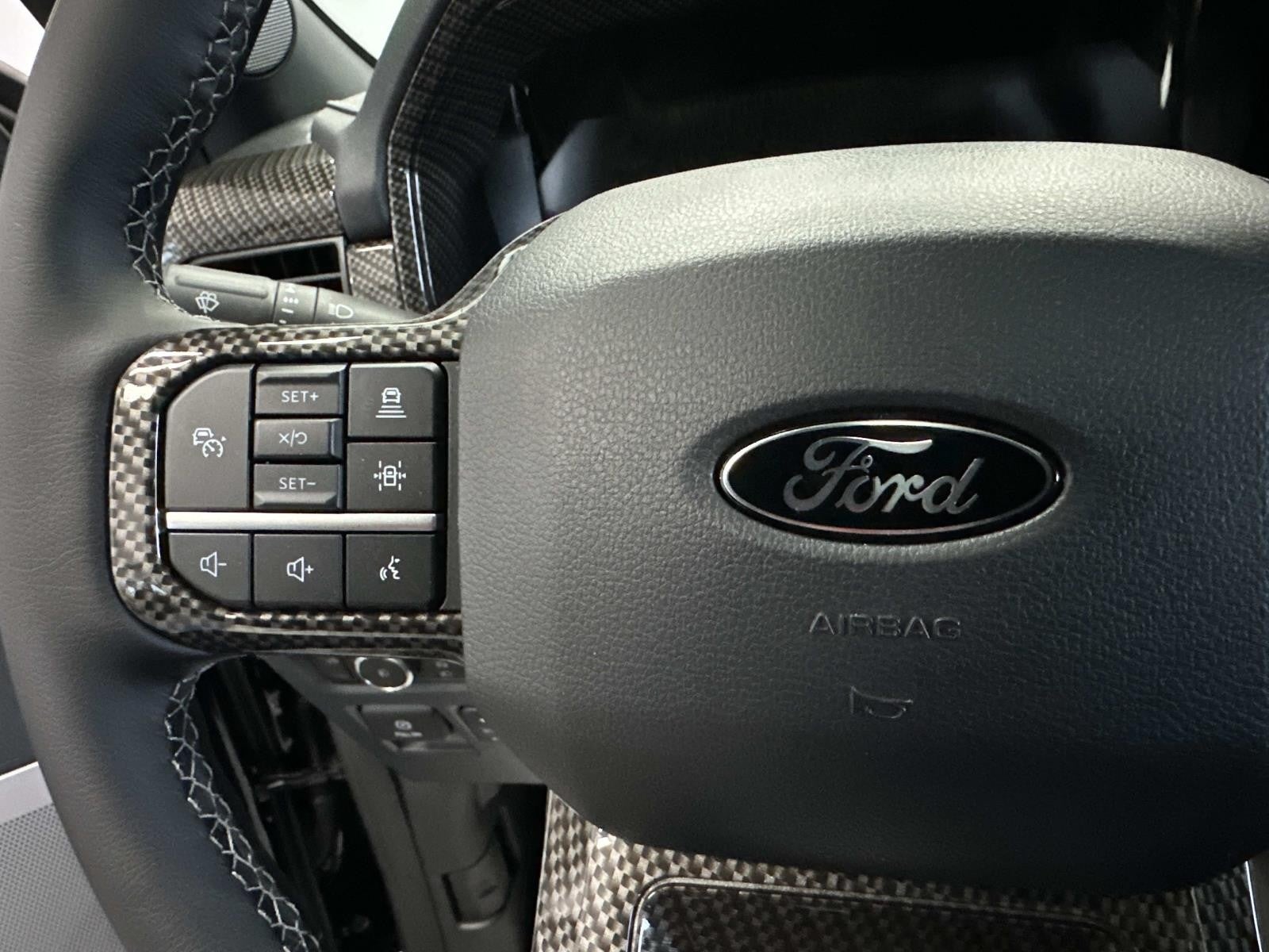 2025 Ford F-150 LARIAT 4WD SUPERCREW 5.5'