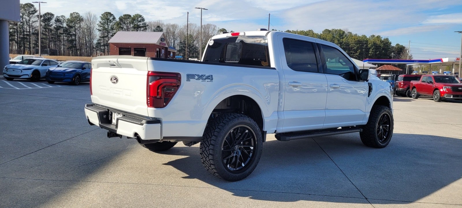2025 Ford F-150 LARIAT 4WD SUPERCREW 5.5'