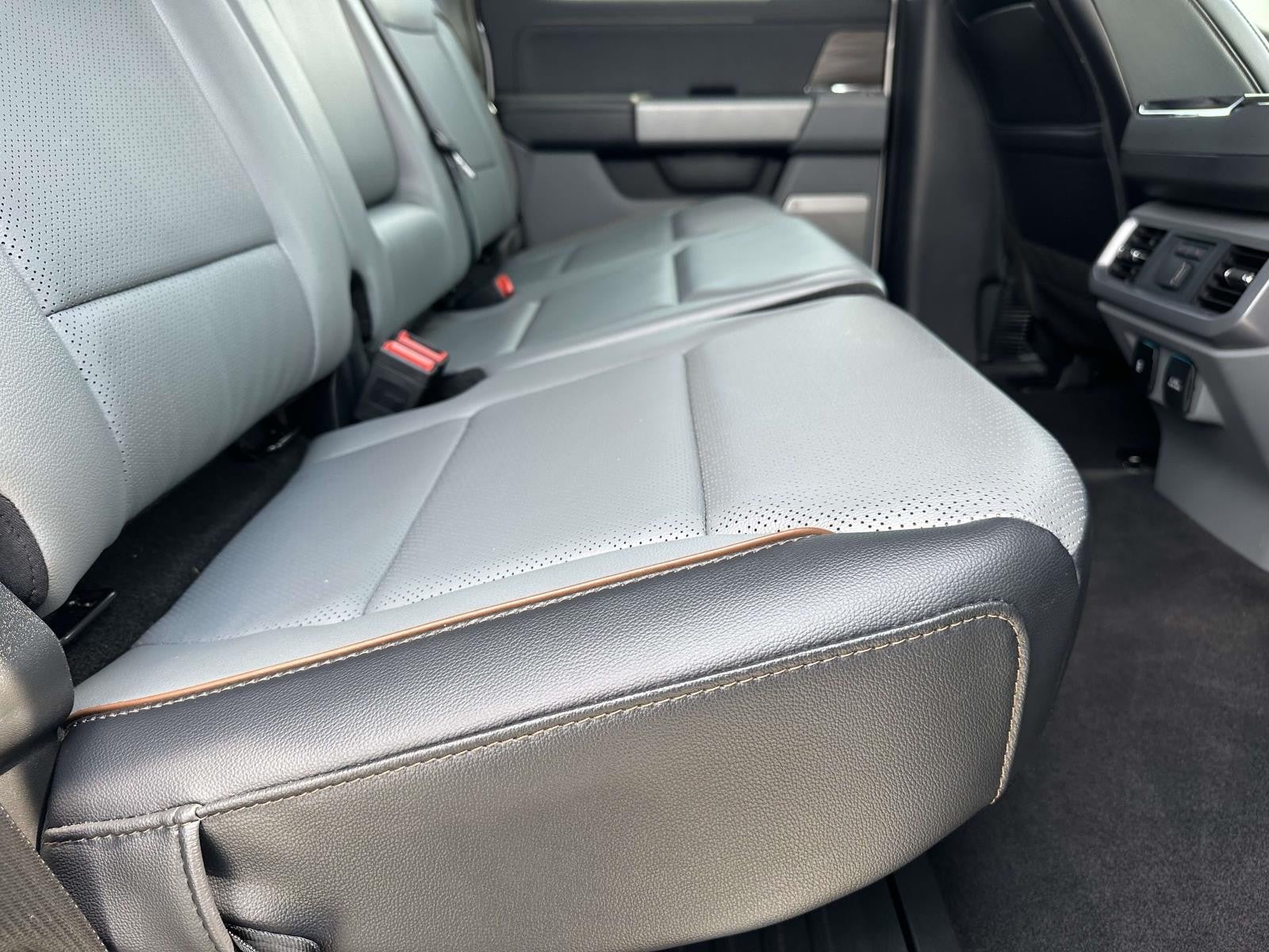 2025 Ford F-150 LARIAT 4WD SUPERCREW 5.5'