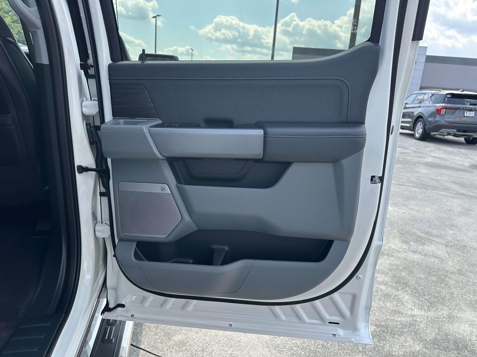 2025 Ford F-150 LARIAT 4WD SUPERCREW 5.5'