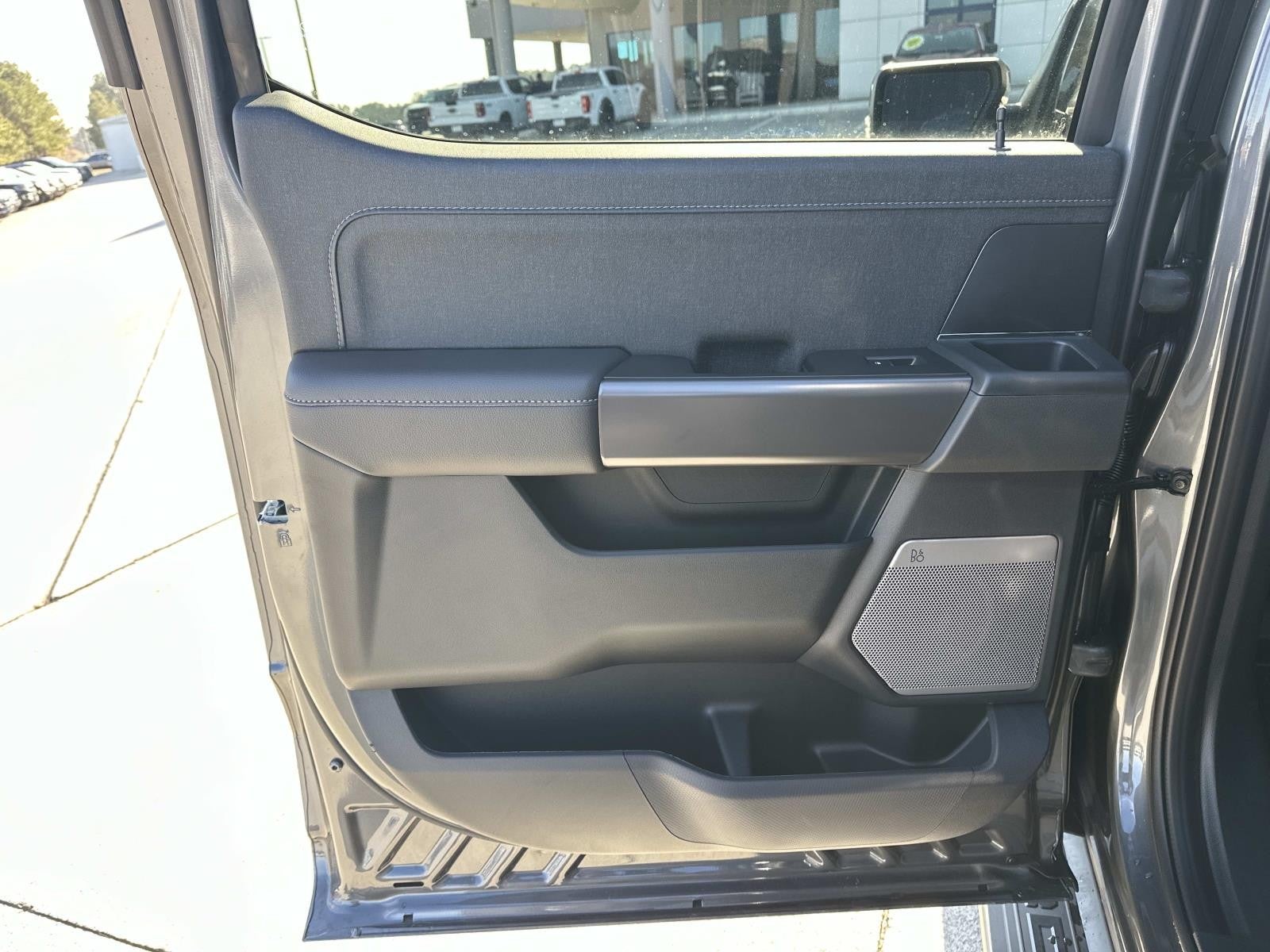 2026 Ford F-150 LARIAT 4WD SUPERCREW 5.5'