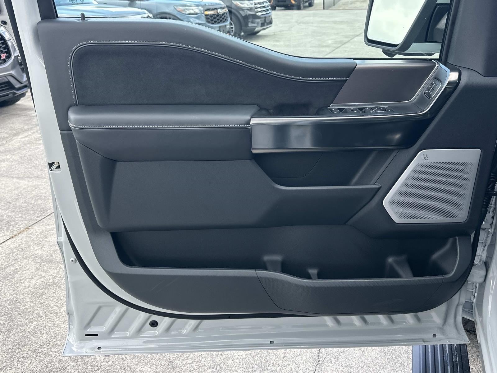 2026 Ford F-150 PLATINUM 4WD SUPERCREW