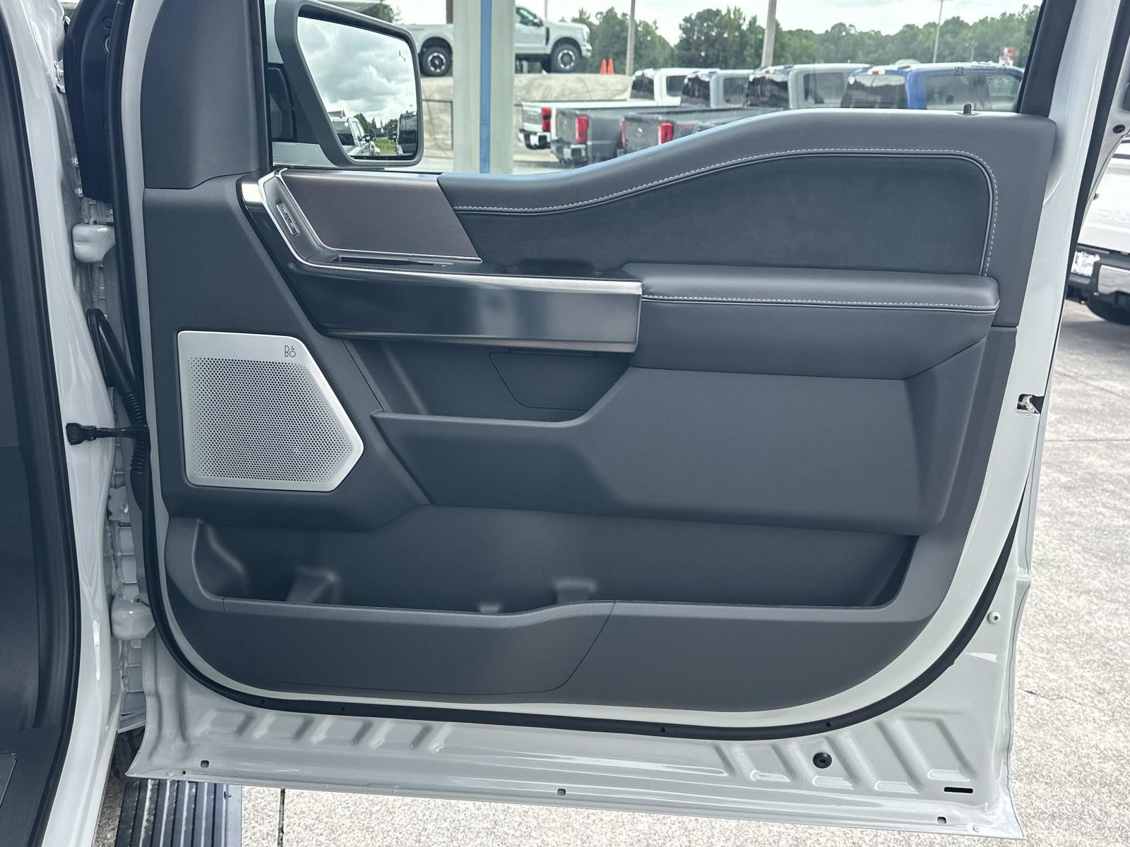 2026 Ford F-150 PLATINUM 4WD SUPERCREW